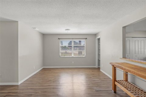 Casa en alquiler en Sarasota, Florida, 2 dormitorios, 109.44 m2 № 1638208 - foto 10