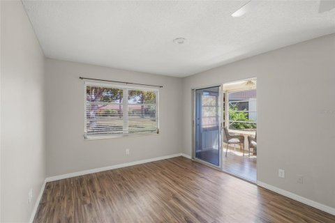 Casa en alquiler en Sarasota, Florida, 2 dormitorios, 109.44 m2 № 1638208 - foto 13