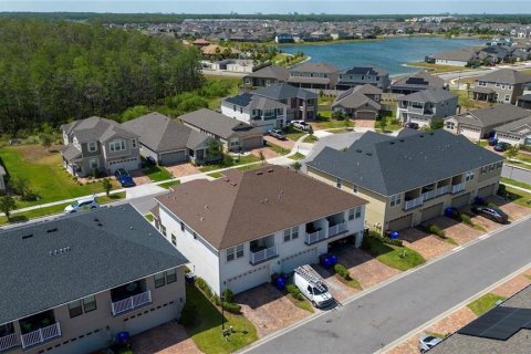 Townhouse in Kissimmee, Florida 3 bedrooms, 148.83 sq.m. № 2107092 - photo 19