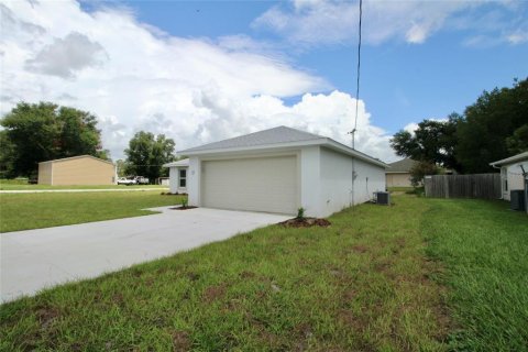 House in Ocala, Florida 3 bedrooms, 134.99 sq.m. № 1807509 - photo 4