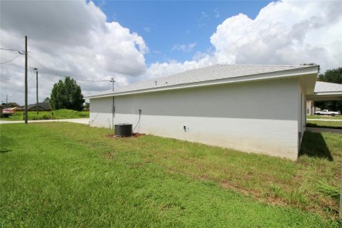 House in Ocala, Florida 3 bedrooms, 134.99 sq.m. № 1807509 - photo 27