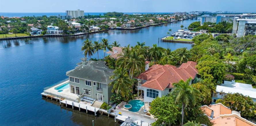 House in Delray Beach, Florida 6 bedrooms, 539.39 sq.m. № 607116