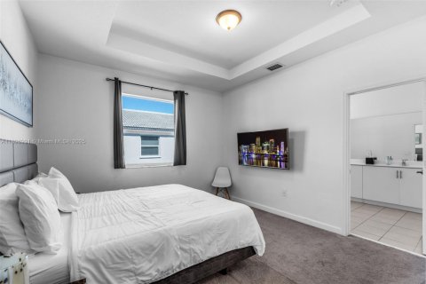 Adosado en venta en Homestead, Florida, 3 dormitorios, 157.47 m2 № 1948432 - foto 18