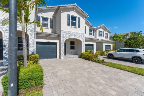 Adosado en venta en Homestead, Florida, 3 dormitorios, 157.47 m2 № 1948432 - foto 4