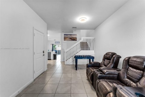 Adosado en venta en Homestead, Florida, 3 dormitorios, 157.47 m2 № 1948432 - foto 6