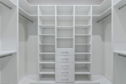 Купить виллу или дом в Нейплс, Флорида 4 комнаты, 222.22м2, № 1827301 - фото 21