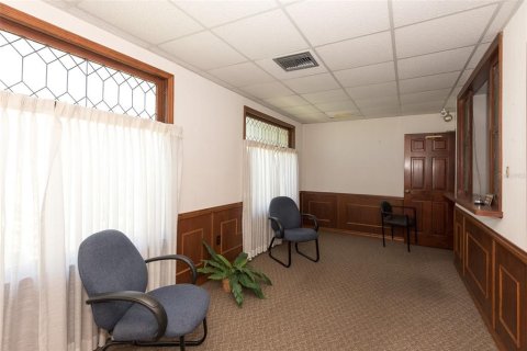 Commercial property in New Smyrna Beach, Florida 561.32 sq.m. № 2204020 - photo 7