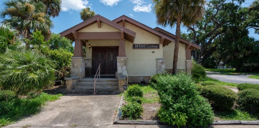 Commercial property in New Smyrna Beach, Florida 561.32 sq.m. № 2204020
