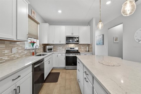Casa en venta en Land O' Lakes, Florida, 2 dormitorios, 130.06 m2 № 1917603 - foto 13