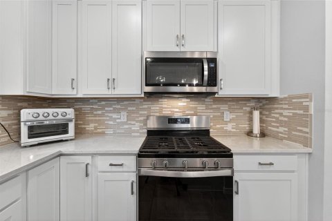 Casa en venta en Land O' Lakes, Florida, 2 dormitorios, 130.06 m2 № 1917603 - foto 14