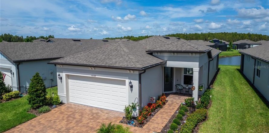 Casa en Land O' Lakes, Florida 2 dormitorios, 130.06 m2 № 1917603