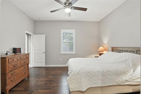 House in Winter Garden, Florida 4 bedrooms, 197.42 sq.m. № 2122318 - photo 19