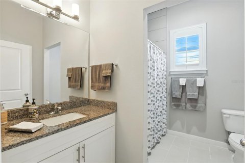 House in Winter Garden, Florida 4 bedrooms, 197.42 sq.m. № 2122318 - photo 27