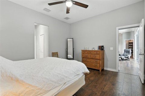 House in Winter Garden, Florida 4 bedrooms, 197.42 sq.m. № 2122318 - photo 18