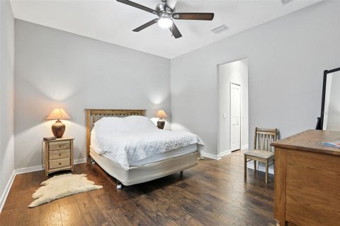 House in Winter Garden, Florida 4 bedrooms, 197.42 sq.m. № 2122318 - photo 17