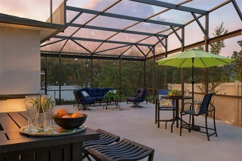 House in Winter Garden, Florida 4 bedrooms, 197.42 sq.m. № 2122318 - photo 5