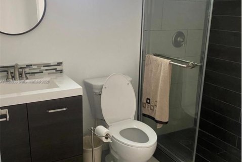 Снять в аренду виллу или дом в Майами, Флорида 3 спальни, 145.67м2, № 1946070 - фото 6