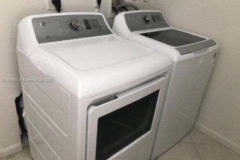 Adosado en alquiler en Miramar, Florida, 4 dormitorios, 168.62 m2 № 1943192 - foto 14