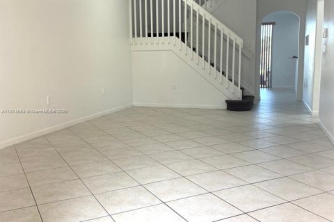 Adosado en alquiler en Miramar, Florida, 4 dormitorios, 168.62 m2 № 1943192 - foto 2