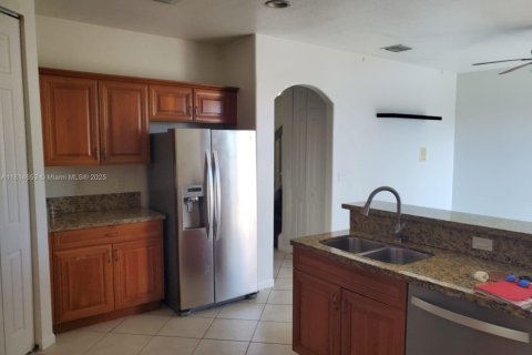 Adosado en alquiler en Miramar, Florida, 4 dormitorios, 168.62 m2 № 1943192 - foto 6