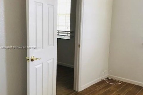 Adosado en alquiler en Miramar, Florida, 4 dormitorios, 168.62 m2 № 1943192 - foto 20