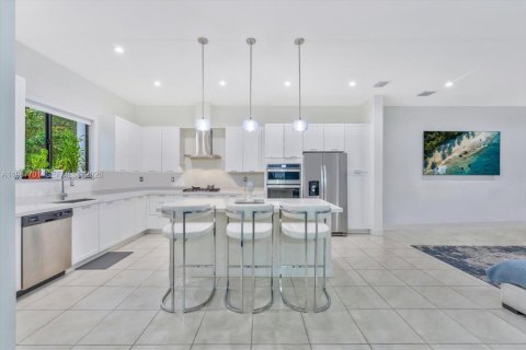 Casa en venta en Doral, Florida, 4 dormitorios, 265.98 m2 № 2048977 - foto 6