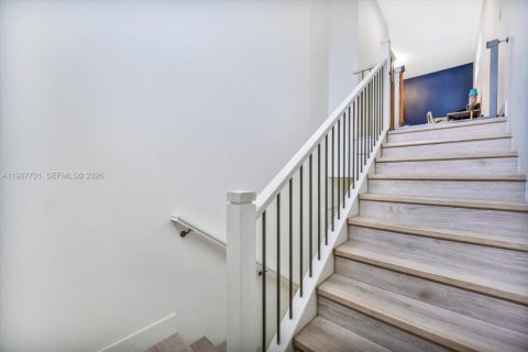 Casa en venta en Doral, Florida, 4 dormitorios, 265.98 m2 № 2048977 - foto 11