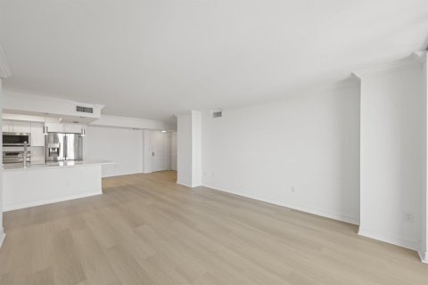 Condo in Boca Raton, Florida, 2 bedrooms № 2247919 - photo 18