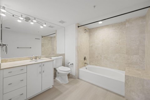 Condo in Boca Raton, Florida, 2 bedrooms № 2247919 - photo 28