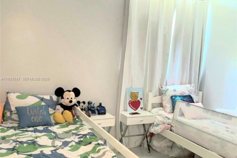 Condominio en venta en Miami, Florida, 2 dormitorios, 100.89 m2 № 2034626 - foto 14