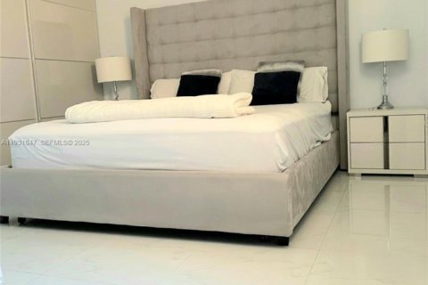 Condominio en venta en Miami, Florida, 2 dormitorios, 100.89 m2 № 2034626 - foto 10