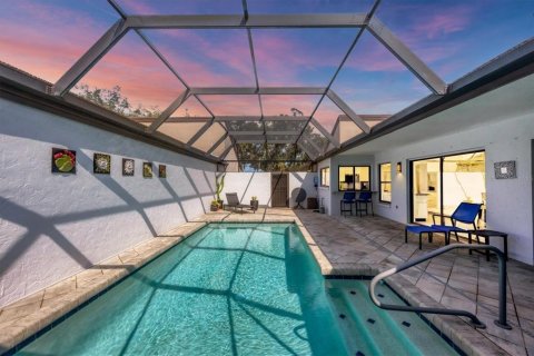 Casa en venta en Sarasota, Florida, 2 dormitorios, 158.12 m2 № 1843065 - foto 2