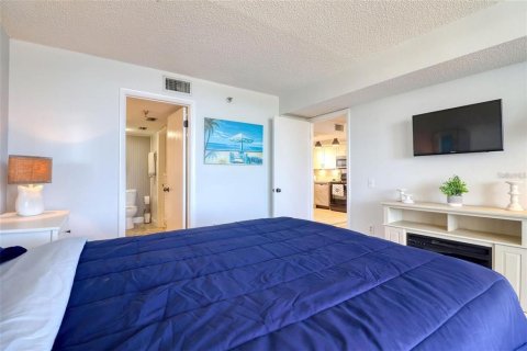 Condo in Hudson, Florida, 1 bedroom  № 2102906 - photo 10