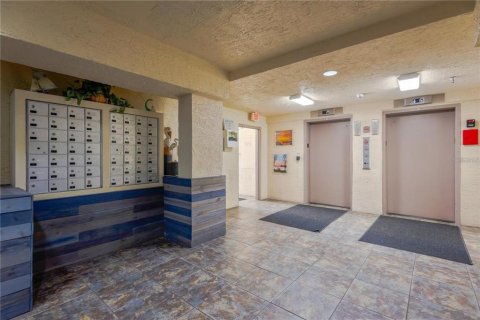 Condo in Hudson, Florida, 1 bedroom  № 2102906 - photo 26