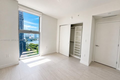 Condo in Miami, Florida, 1 bedroom  № 2272370 - photo 15