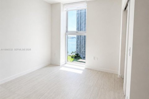 Condo in Miami, Florida, 1 bedroom  № 2272370 - photo 27