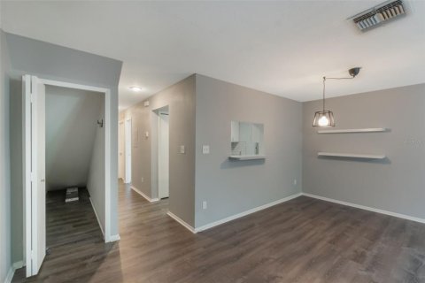Townhouse in Winter Springs, Florida 3 bedrooms, 135.64 sq.m. № 1742815 - photo 9