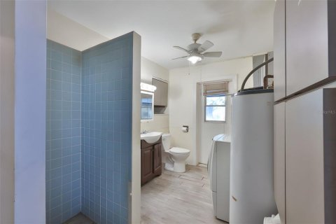 House in Wimauma, Florida 3 bedrooms, 149.76 sq.m. № 2131574 - photo 24