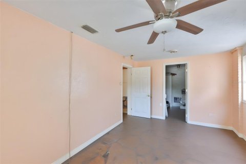 House in Wimauma, Florida 3 bedrooms, 149.76 sq.m. № 2131574 - photo 19