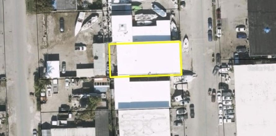 Immobilier commercial à Opa-locka, Floride 436.64 m2 № 2147394