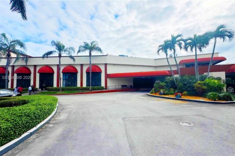 Condominio en alquiler en Pembroke Pines, Florida, 2 dormitorios, 108.7 m2 № 2006745 - foto 20