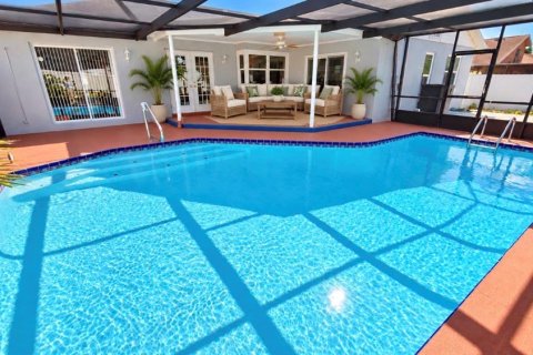 Casa en venta en Port Richey, Florida, 3 dormitorios, 149.85 m2 № 2429238 - foto 25