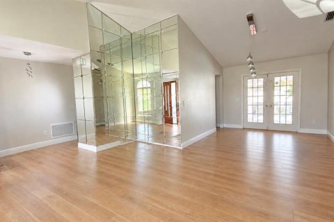 Casa en venta en Port Richey, Florida, 3 dormitorios, 149.85 m2 № 2429238 - foto 5
