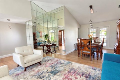 Casa en venta en Port Richey, Florida, 3 dormitorios, 149.85 m2 № 2429238 - foto 4