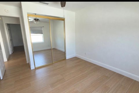 Casa en venta en Port Richey, Florida, 3 dormitorios, 149.85 m2 № 2429238 - foto 17