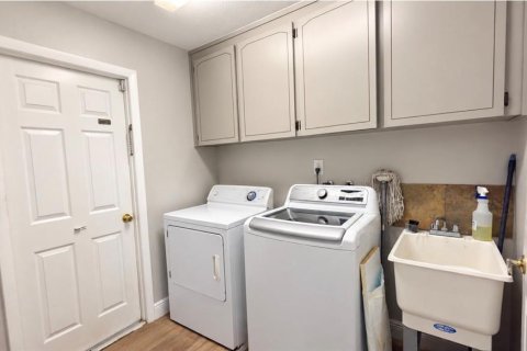 Casa en venta en Port Richey, Florida, 3 dormitorios, 149.85 m2 № 2429238 - foto 21