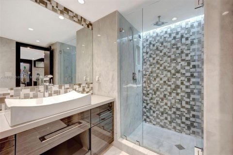 Снять в аренду кондоминиум в Майами-Бич, Флорида 2 спальни, 114.27м2, № 2034284 - фото 7