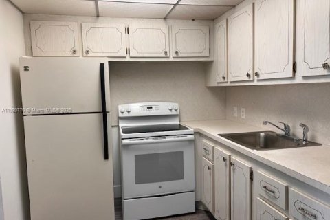 Condo in Boca Raton, Florida, 1 bedroom  № 1974927 - photo 5