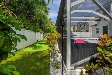 House in Royal Palm Beach, Florida 4 bedrooms, 233.28 sq.m. № 1992854 - photo 4