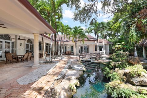 Villa ou maison à vendre à Miami, Floride: 7 chambres, 608.05 m2 № 1938638 - photo 6